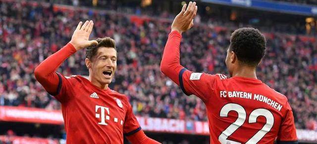  弗赖堡防守反击屡建奇功，顽强作风赢得关键分